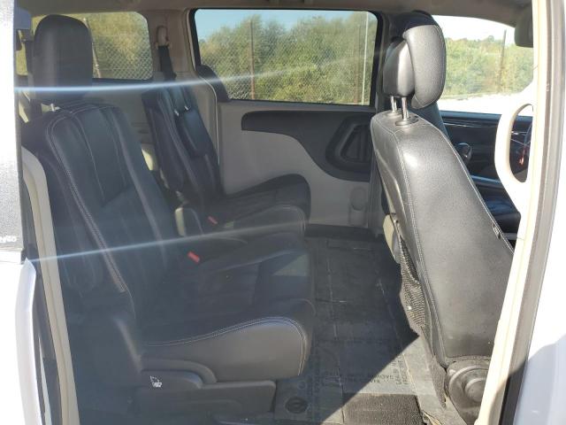 Photo 11 from auction – 2013 CHRYSLER TOWN & COU with VIN 2C4RC1BG0DR815356