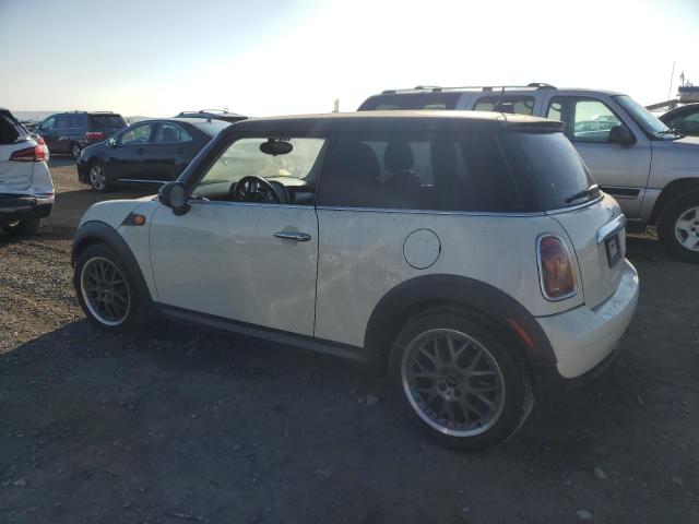 Photo 2 from auction – 2009 MINI COOPER with VIN WMWMF335X9TW73914