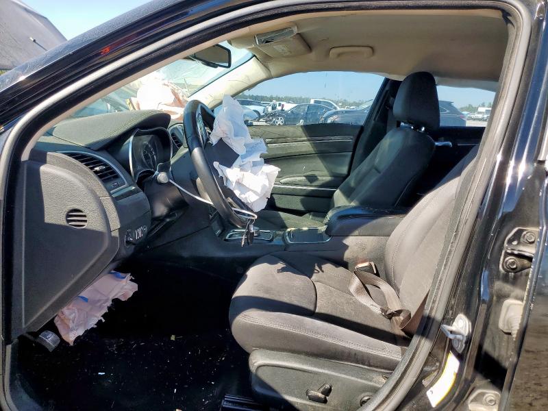 Photo 7 from auction – 2019 CHRYSLER 300 TOURIN with VIN 2C3CCAAG5KH501104