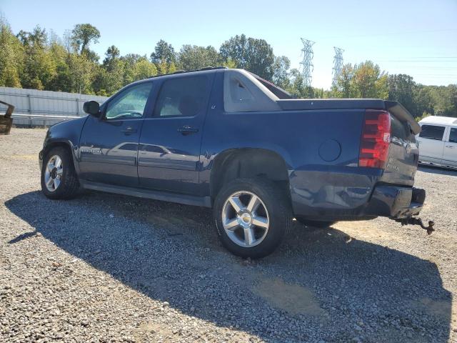 Photo 2 from auction – 2011 CHEVROLET AVALANCHE with VIN 3GNMCFE07BG216356