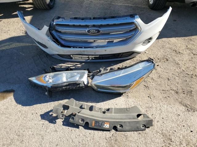 Photo 13 from auction – 2017 FORD ESCAPE SE with VIN 1FMCU9GD3HUB68486
