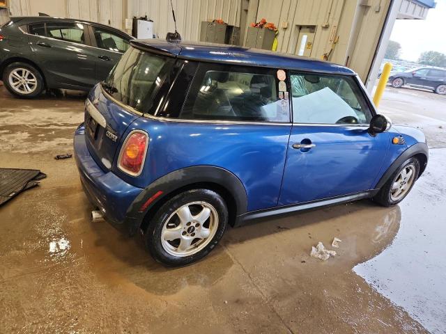 Photo 3 from auction – 2009 MINI COOPER with VIN WMWMF33539TU73103