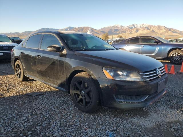 Photo 4 from auction – 2013 VOLKSWAGEN PASSAT S with VIN 1VWAP7A35DC117723