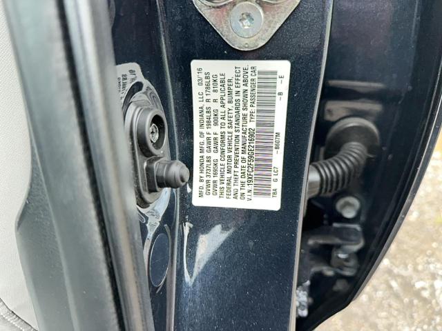 Photo 10 from auction – 2016 HONDA CIVIC LX with VIN 19XFC2F59GE216902