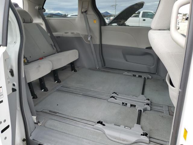 Photo 11 from auction – 2012 TOYOTA SIENNA BASE with VIN 5TDKA3DC2CS014642