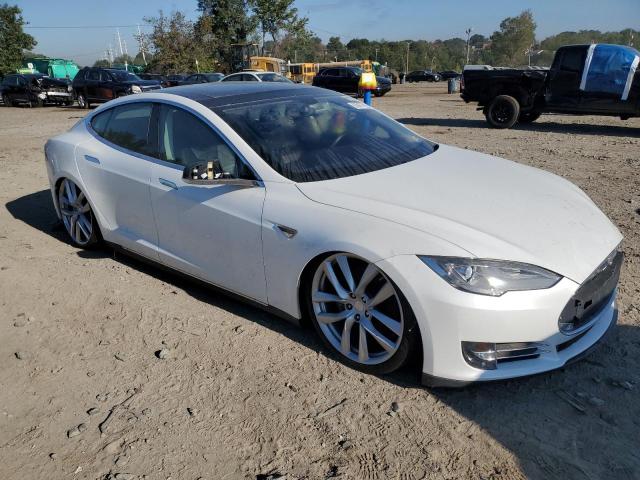 Photo 4 from auction – 2013 TESLA MODEL S with VIN 5YJSA1CN4DFP06737