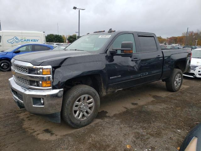 CHEVROLET SILVERADO 2019 with VIN 1GC4KWCG3KF215833 - Photo from auction