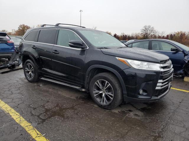 Снимка 4 от търг – 2017 TOYOTA HIGHLANDER с VIN 5TDBZRFH0HS385553