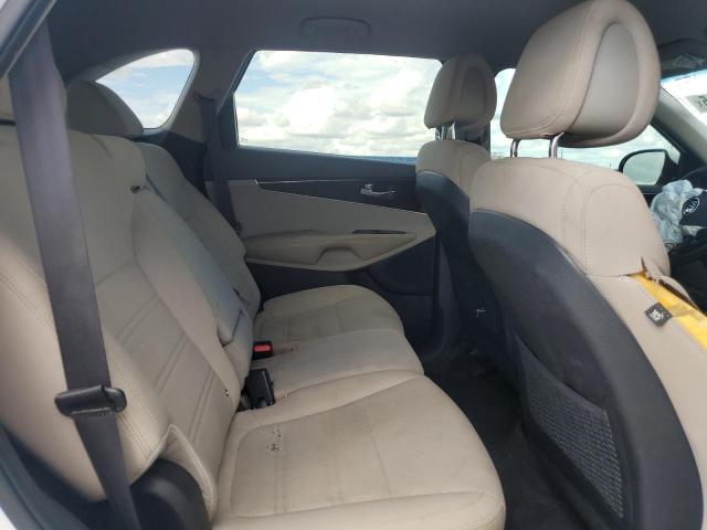 Photo 11 from auction – 2016 KIA SORENTO LX with VIN 5XYPGDA31GG044054