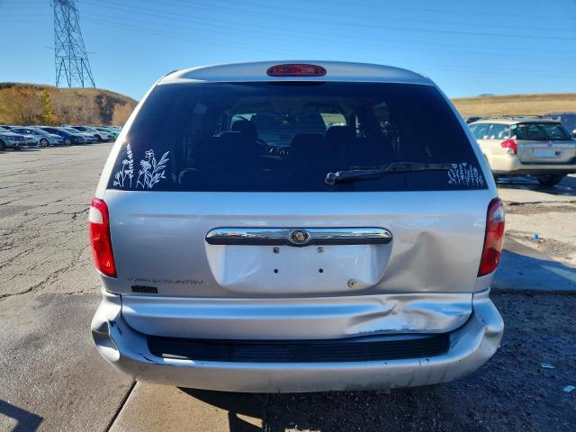Photo 6 from auction – 2005 CHRYSLER TOWN & COU with VIN 1C4GP45R85B402725