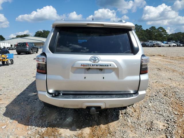 Photo 6 from auction – 2018 TOYOTA 4RUNNER SR5 with VIN JTEZU5JR0J5191165