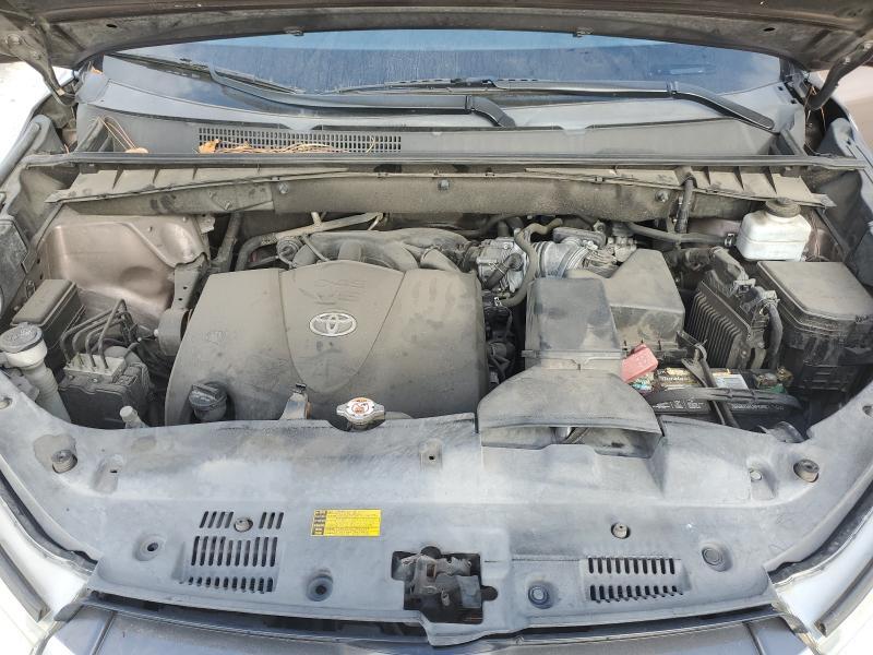 Photo 12 from auction – 2019 TOYOTA HIGHLANDER with VIN 5TDZZRFH6KS336881