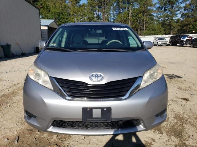 Photo 5 from auction – 2011 TOYOTA SIENNA LE with VIN 5TDJK3DC5BS018949