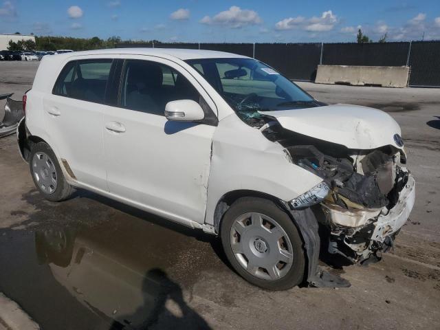Photo 4 from auction – 2010 TOYOTA SCION XD with VIN JTKKU4B49A1006730