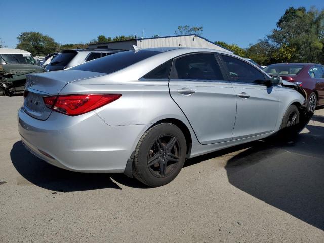 Photo 3 from auction – 2012 HYUNDAI SONATA GLS with VIN 5NPEB4AC4CH426622