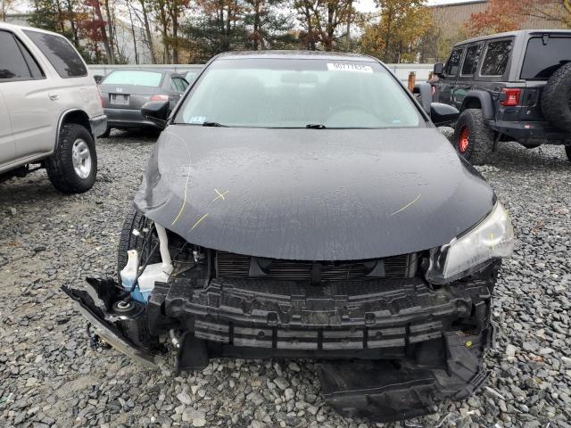 Photo 5 from auction – 2017 TOYOTA CAMRY LE with VIN 4T1BF1FKXHU720976