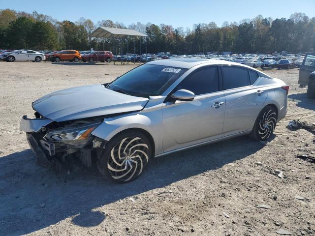 NISSAN ALTIMA SL 2019 with VIN 1N4BL4EVXKC222810 - Photo from auction