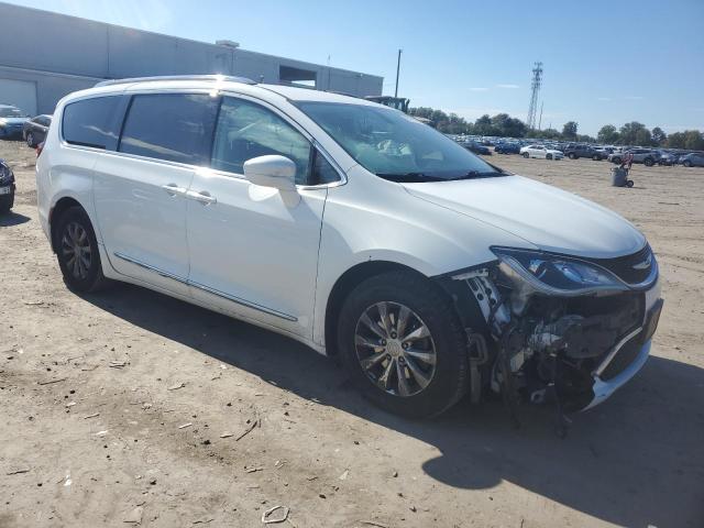 Photo 4 from auction – 2018 CHRYSLER PACIFICA T with VIN 2C4RC1BG9JR119462