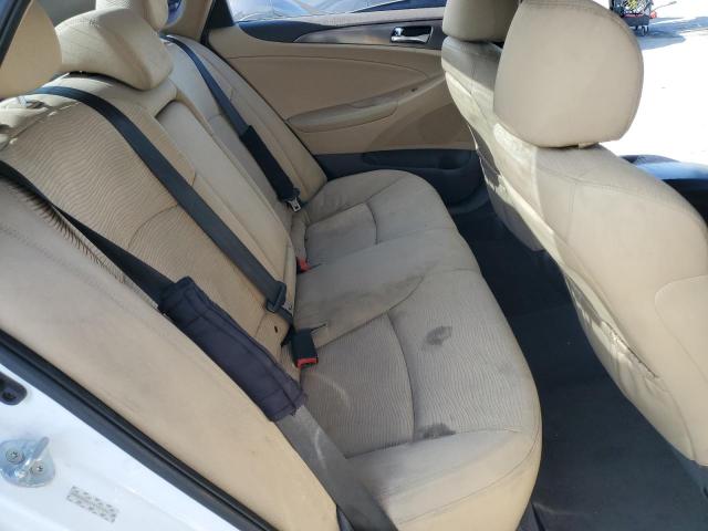 Photo 10 from auction – 2015 HYUNDAI SONATA HYB with VIN KMHEC4A44FA137592