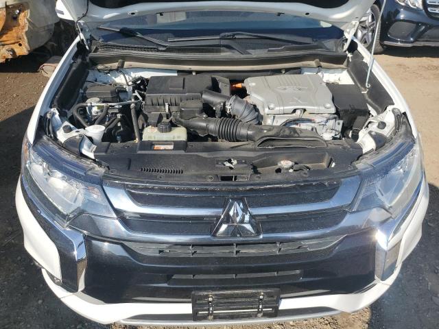 Photo 11 from auction – 2018 MITSUBISHI OUTLANDER with VIN JA4J24A53JZ058952