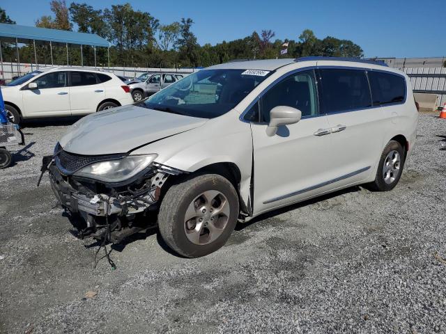 CHRYSLER PACIFICA T 2017 with VIN 2C4RC1EG8HR722585 - Photo from auction