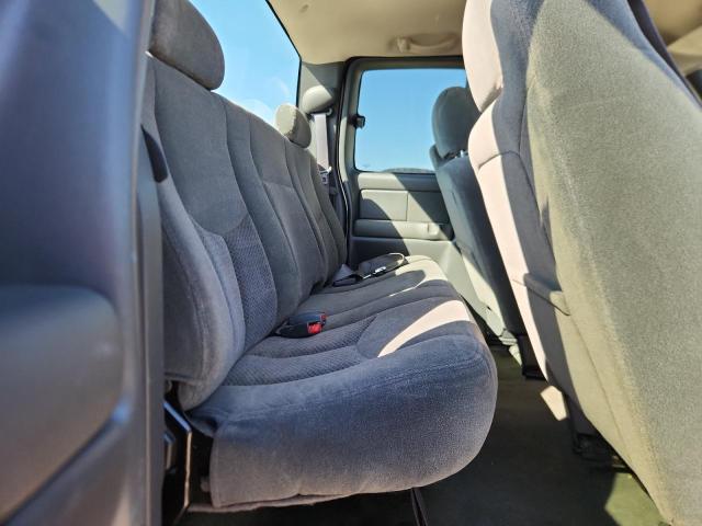 Photo 10 from auction – 2004 CHEVROLET SILVERADO with VIN 1GCHK29U54E304416