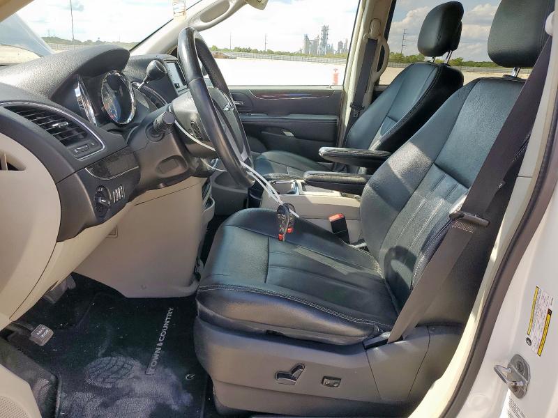 Photo 7 from auction – 2013 CHRYSLER TOWN & COU with VIN 2C4RC1BG3DR721083