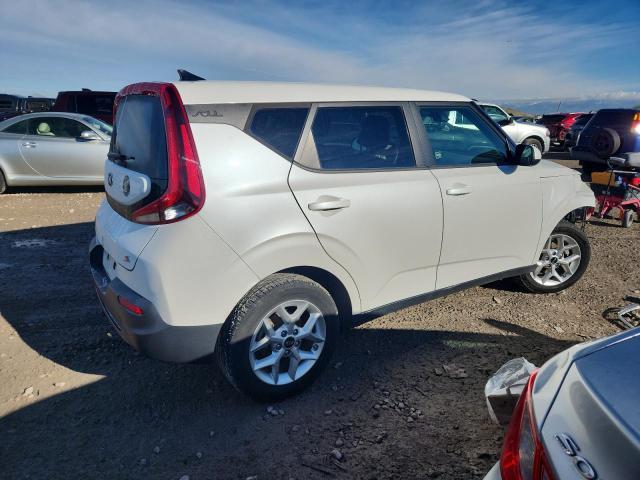 Photo 3 from auction – 2021 KIA SOUL with VIN KNDJ23AU2M7740020