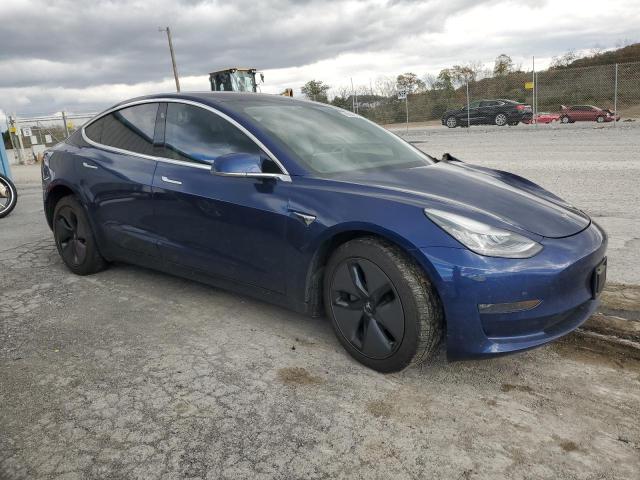 Photo 4 from auction – 2018 TESLA MODEL 3 with VIN 5YJ3E1EB3JF105326