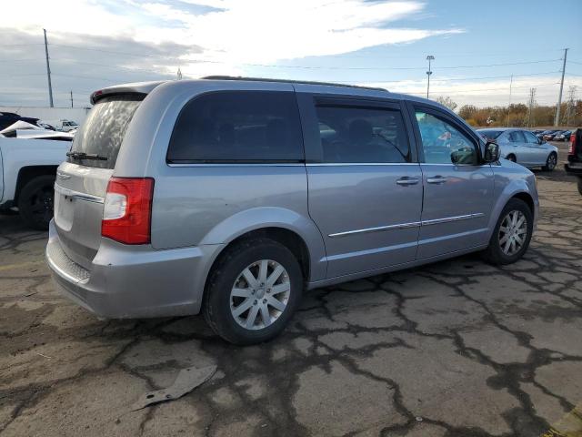 Photo 3 from auction – 2014 CHRYSLER TOWN & COU with VIN 2C4RC1BG2ER221448