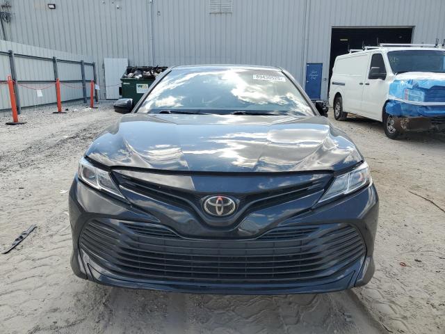 Photo 5 from auction – 2018 TOYOTA CAMRY L with VIN 4T1B11HK1JU650351