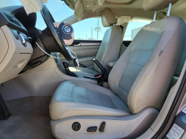 Photo 7 from auction – 2014 VOLKSWAGEN PASSAT SE with VIN 1VWBS7A32EC115125