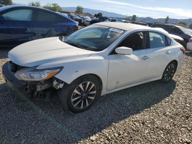 NISSAN ALTIMA 2.5 2018 with VIN 1N4AL3AP2JC258146 - Photo from auction