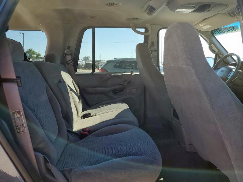Photo 11 from auction – 2002 FORD EXPEDITION with VIN 1FMPU16LX2LA44711