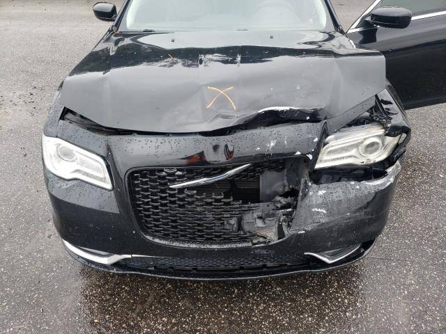 Photo 11 from auction – 2016 CHRYSLER 300 LIMITE with VIN 2C3CCAAG5GH161587