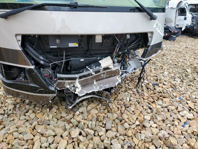 Photo 9 from auction – 2018 FREIGHTLINER CHASSIS XC with VIN 4UZFCHFE4JCJV3673