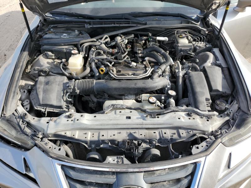 Photo 11 from auction – 2017 LEXUS IS with VIN JTHBA1D28H5046227