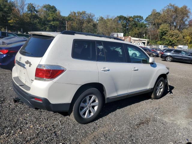 Photo 3 from auction – 2012 TOYOTA HIGHLANDER with VIN 5TDBK3EH3CS155470