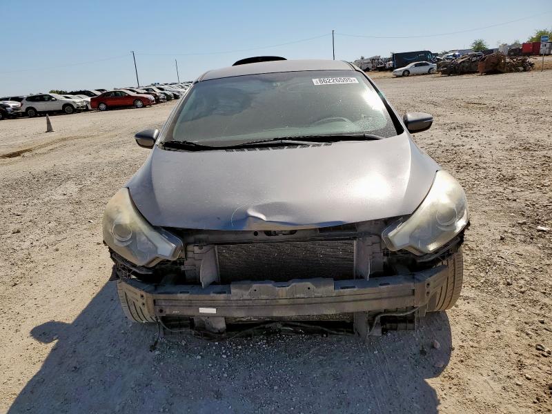 Photo 5 from auction – 2016 KIA FORTE LX with VIN KNAFK5A87G5652906