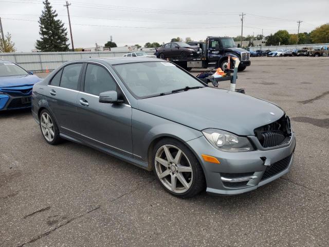 Photo 4 from auction – 2012 MERCEDES-BENZ C 300 4MAT with VIN WDDGF8BB7CA713749