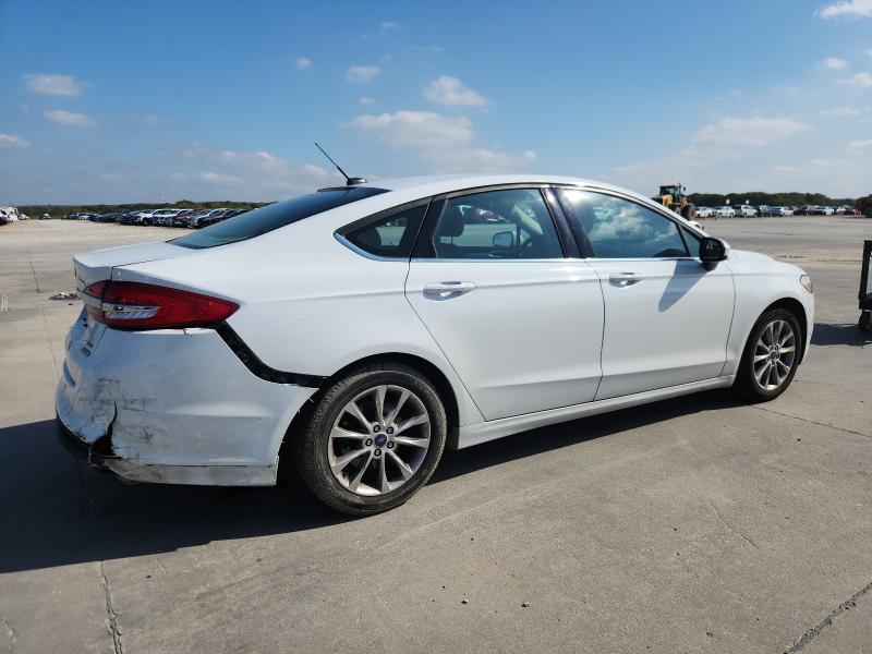 Photo 3 from auction – 2017 FORD FUSION SE with VIN 3FA6P0HD5HR241504