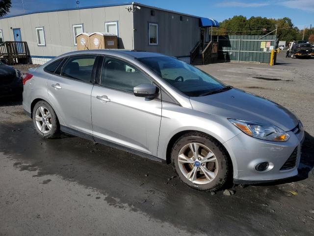 Photo 4 from auction – 2014 FORD FOCUS SE with VIN 1FADP3F23EL221420