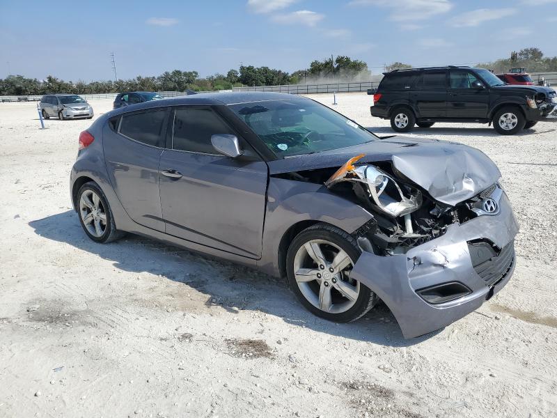 Photo 4 from auction – 2013 HYUNDAI VELOSTER with VIN KMHTC6AD0DU094688