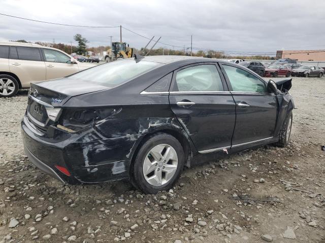 Photo 3 from auction – 2011 HYUNDAI SONATA with VIN KMHEC4A49BA013098
