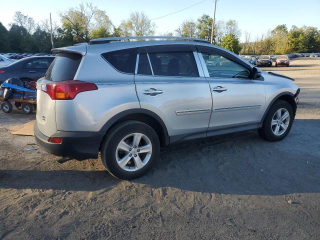 Photo 3 from auction – 2013 TOYOTA RAV4 XLE with VIN JTMRFREVXDD031611