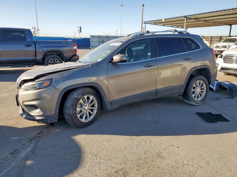 JEEP CHEROKEE L 2019 with VIN 1C4PJMCB9KD167324 - Photo from auction