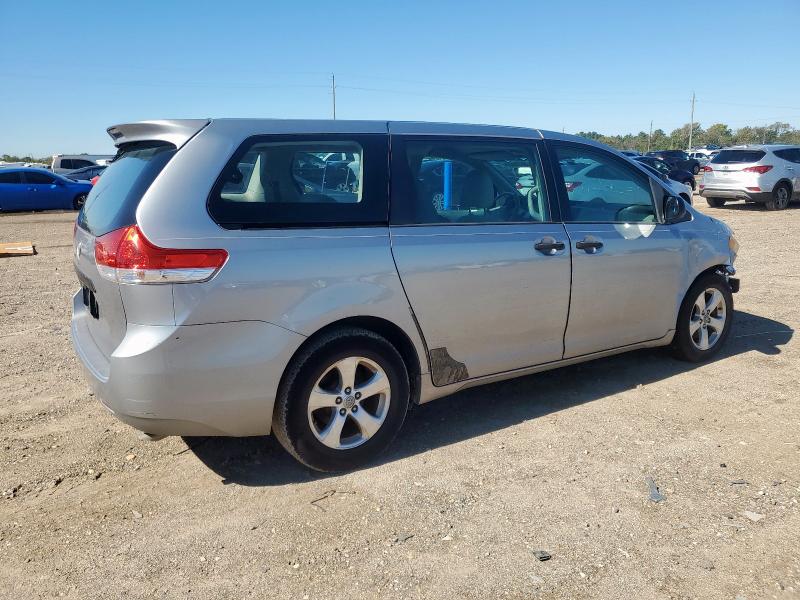 Photo 3 from auction – 2013 TOYOTA SIENNA with VIN 5TDZK3DC2DS350059