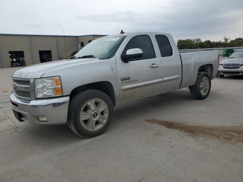CHEVROLET SILVERADO 2013 with VIN 1GCRCSE05DZ166311 - Photo from auction