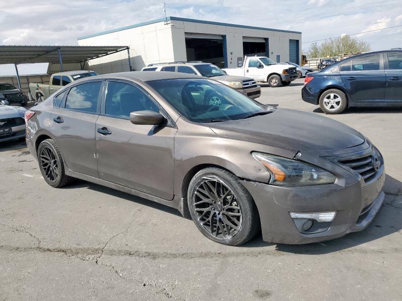 Photo 4 from auction – 2015 NISSAN ALTIMA 2.5 with VIN 1N4AL3AP1FN350957