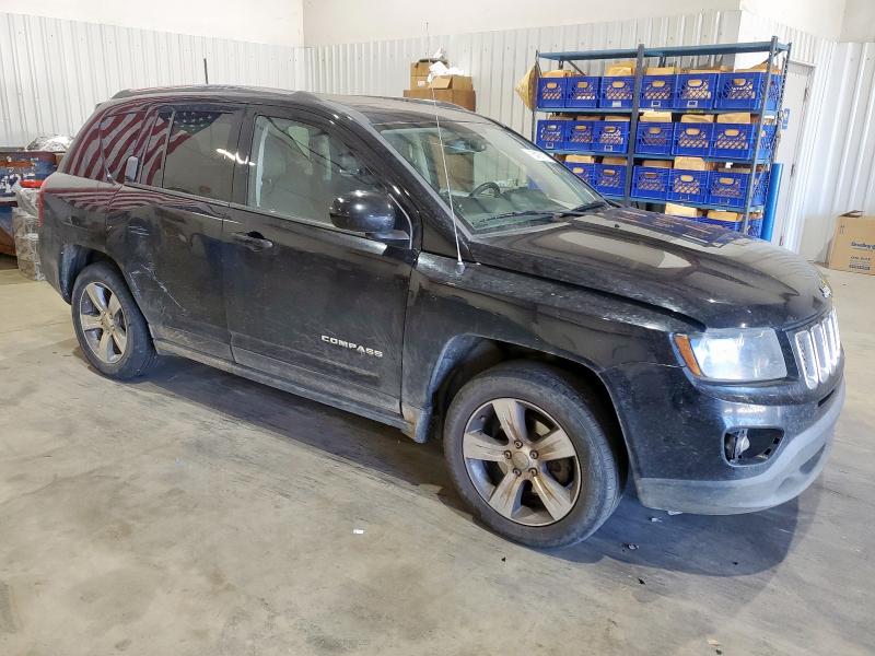 Photo 4 from auction – 2017 JEEP COMPASS LA with VIN 1C4NJCEA1HD125941